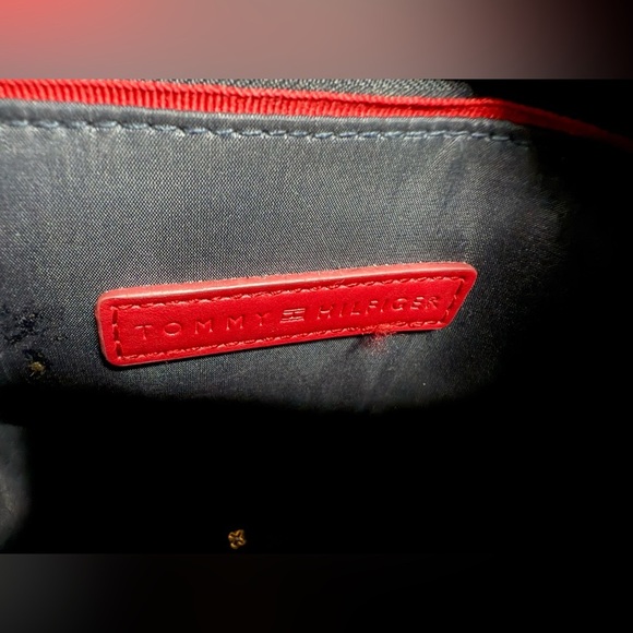 Vintage Tommy Hilfiger Navy Blue Faux Leather Crossbody Purse - Picture 5 of 13